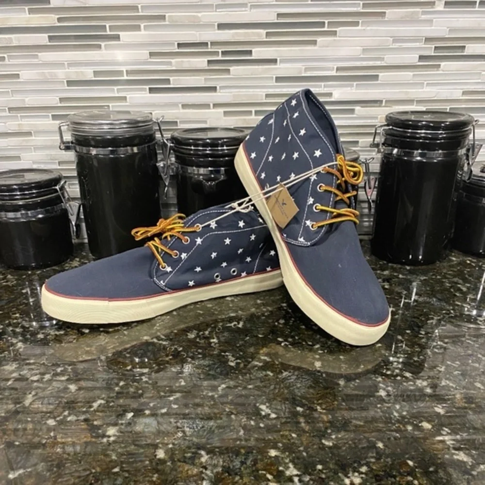 NWT American Eagle Canvas Shoes (Size: 13, Color: Navy)